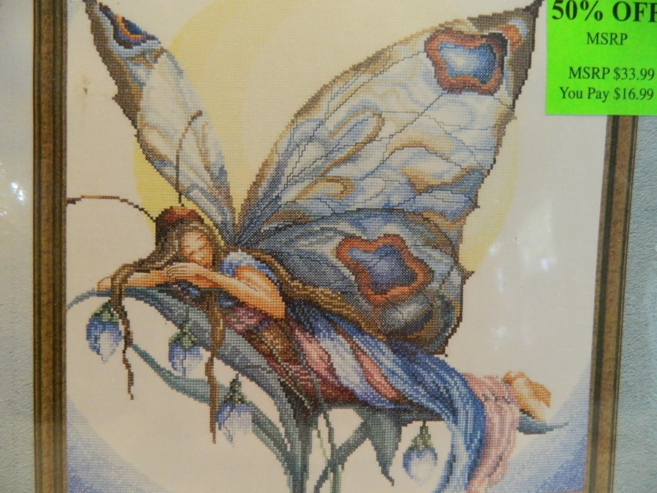 C-25 NUEVO KIT PUNTO CRUZ CONTADO LANARTE “MARIPOSA EN REPOSO” Foto 2 de 4