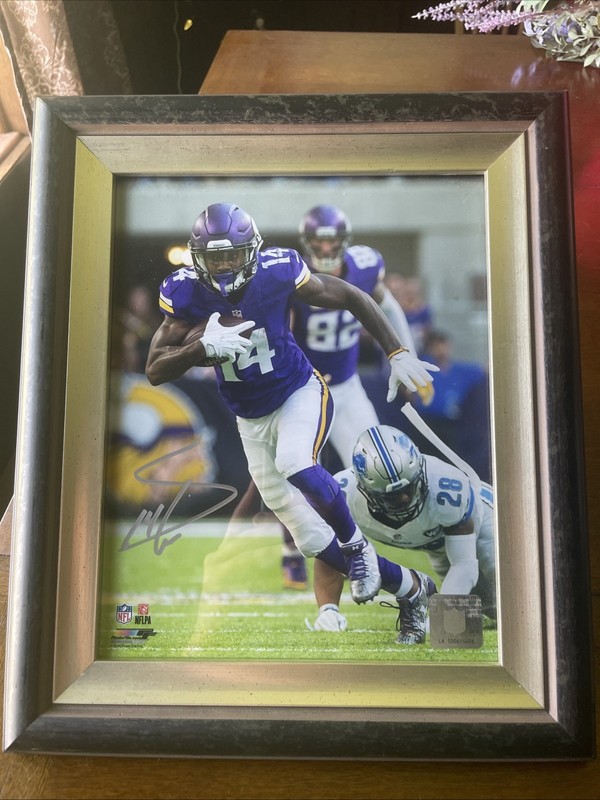 2016 NFL Stefan Diggs Signed/Autographed 8x11 Photo Vikings