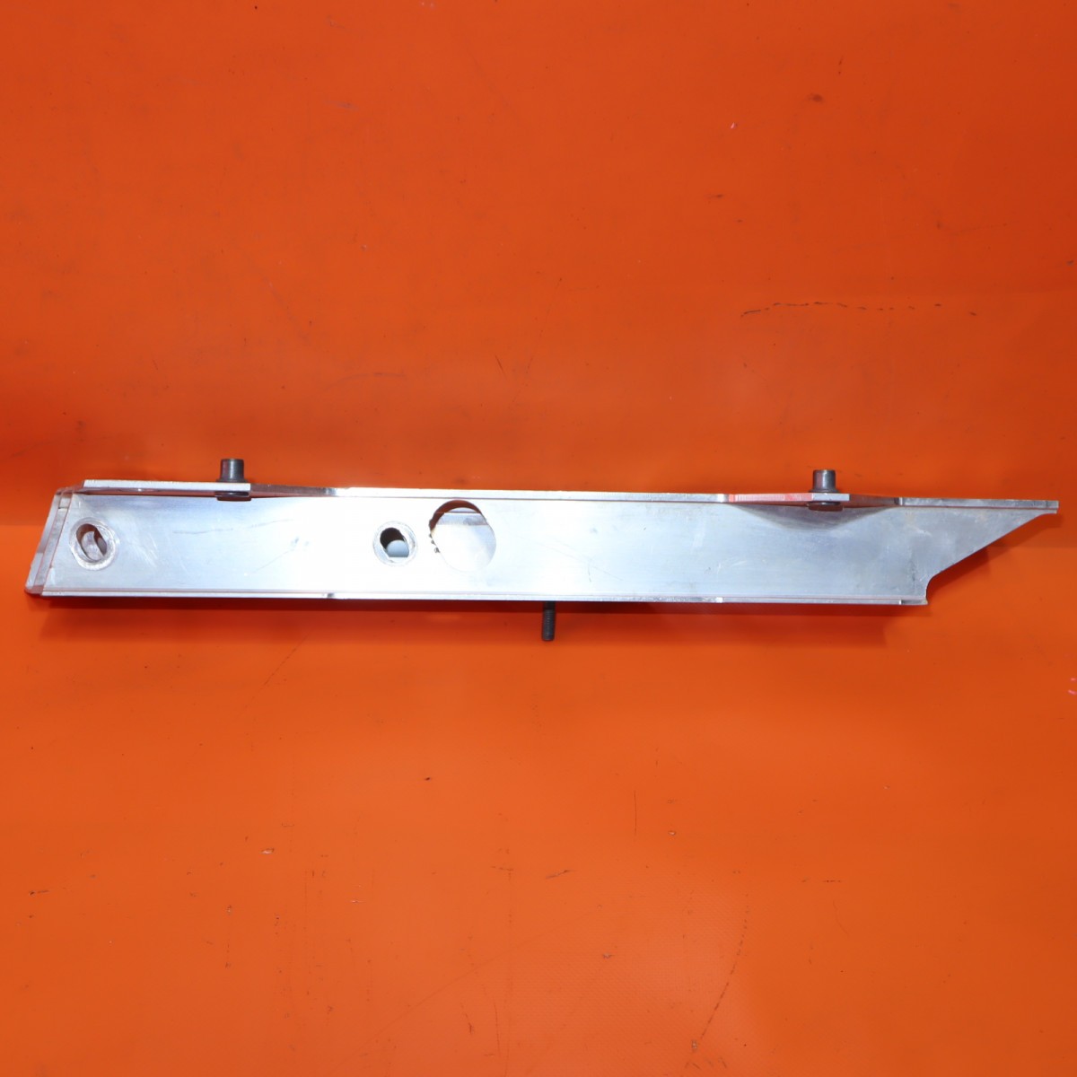 Aston Martin DB11 2019-2021 Right Mounting bracket P/N HY5316A681AC