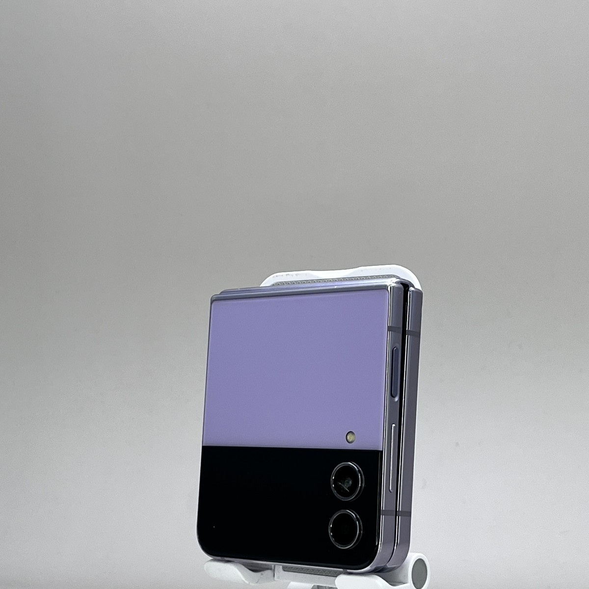 Samsung Galaxy Z Flip4 SM-F721U 128GB Bora Purple T-Mobile