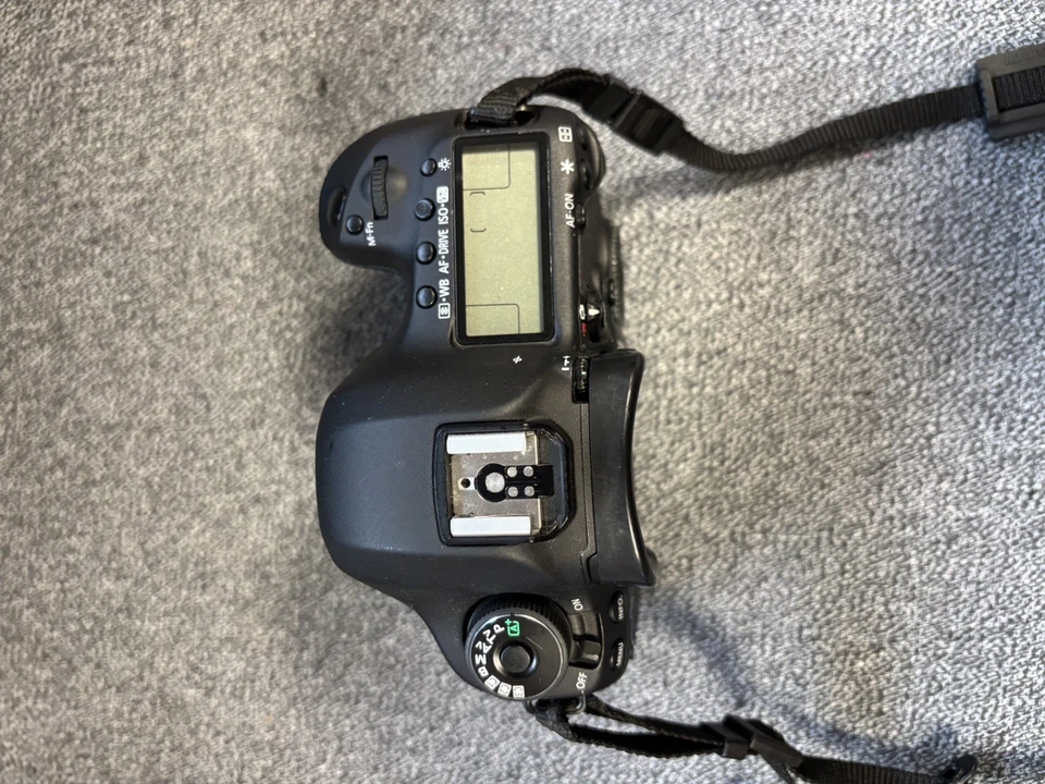 Canon EOS 5D Mark III, photo 3 of 5
