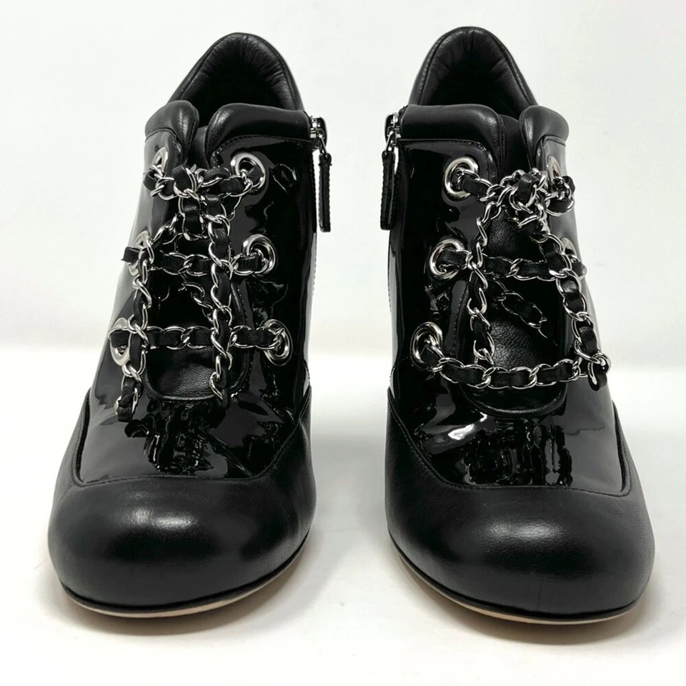 Botines de cuña Chanel con cadena de charol negro - Primavera 2014 talla 38,5 Foto 2 de 4