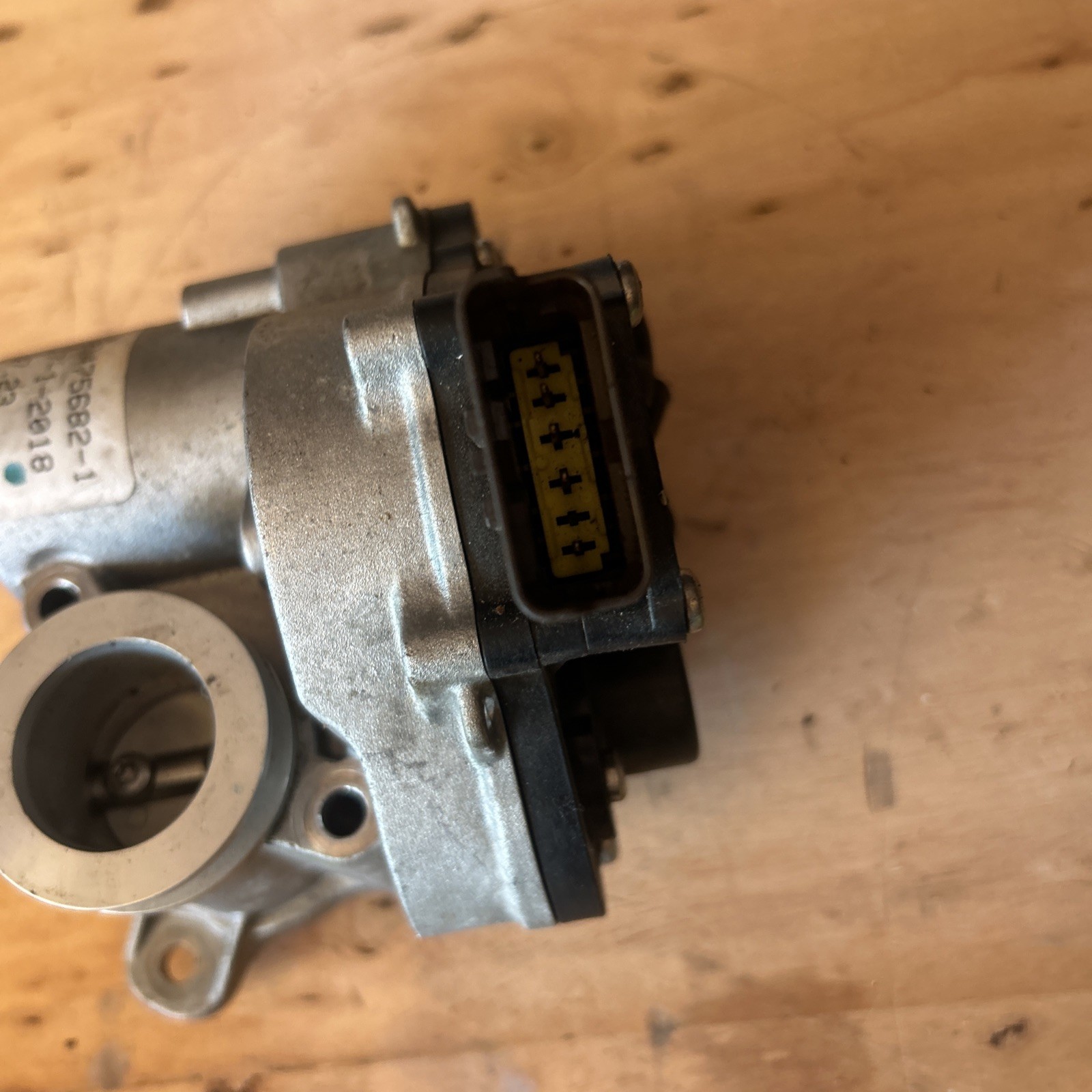 McLaren 570S 2015 Throttle body P/N 00475682