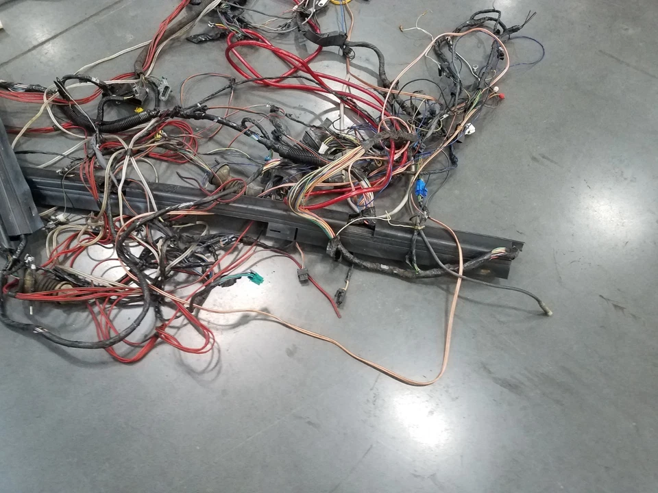 Chevy Impala SS 1996 sedán chasis arnés de cableado #8193 Q2 Foto 3 de 4