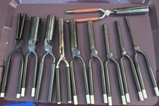 6 Antique Kizure Marcel Marceline Metal Curling Irons, and 4 Various Brand Irons