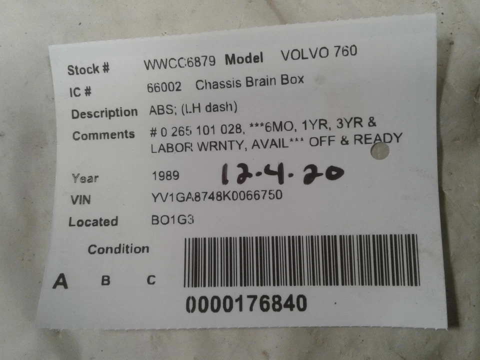 Módulo de controle ABS usado serve: 1989 Volvo Volvo 760 ABS sob a frente lateral do passageiro - Imagem 3 de 4