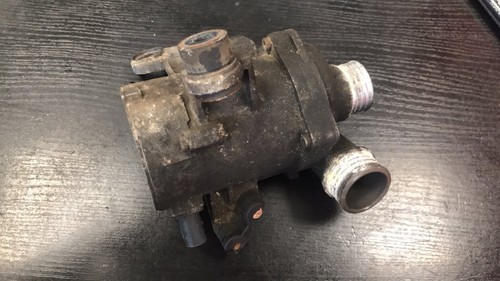 BMW 1er E81 E82 E87 E88 E90 E91 E92 Elektrische Wasserpumpe 7586928