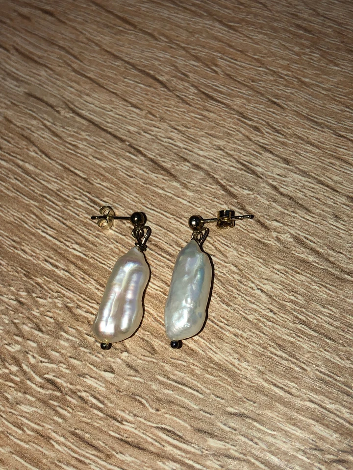 Vintage Hallmarked 9ct Yellow Gold Baroque Pearl Stud Drop Earrings - Image 2 of 4