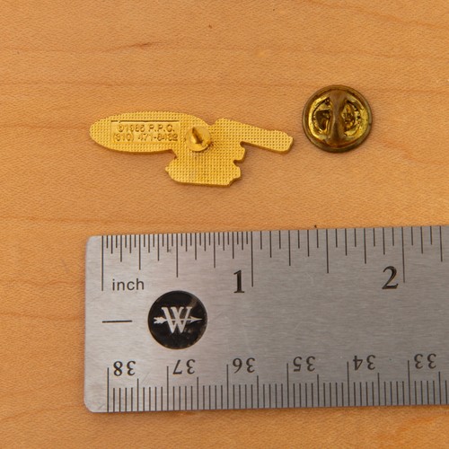 1986 Star Trek NCC-1701 U.S.S Enterprise Cutout Enamel Pin - Vintage Sci-Fi - Picture 2 of 2