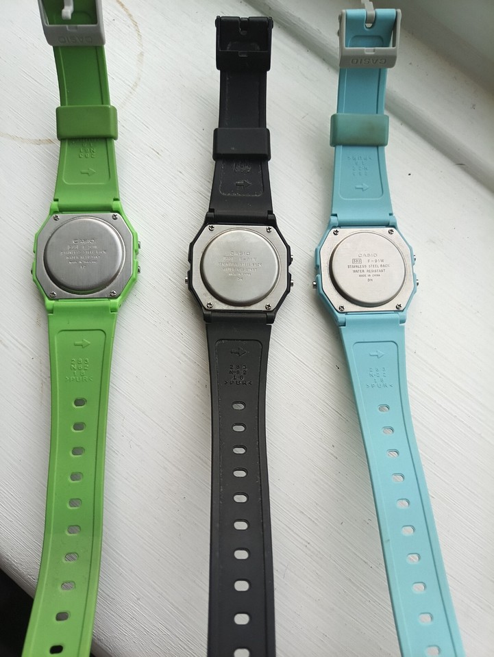 Job Lot Of 3 Casio Watches F91W Green Blue New Battries Used Condition