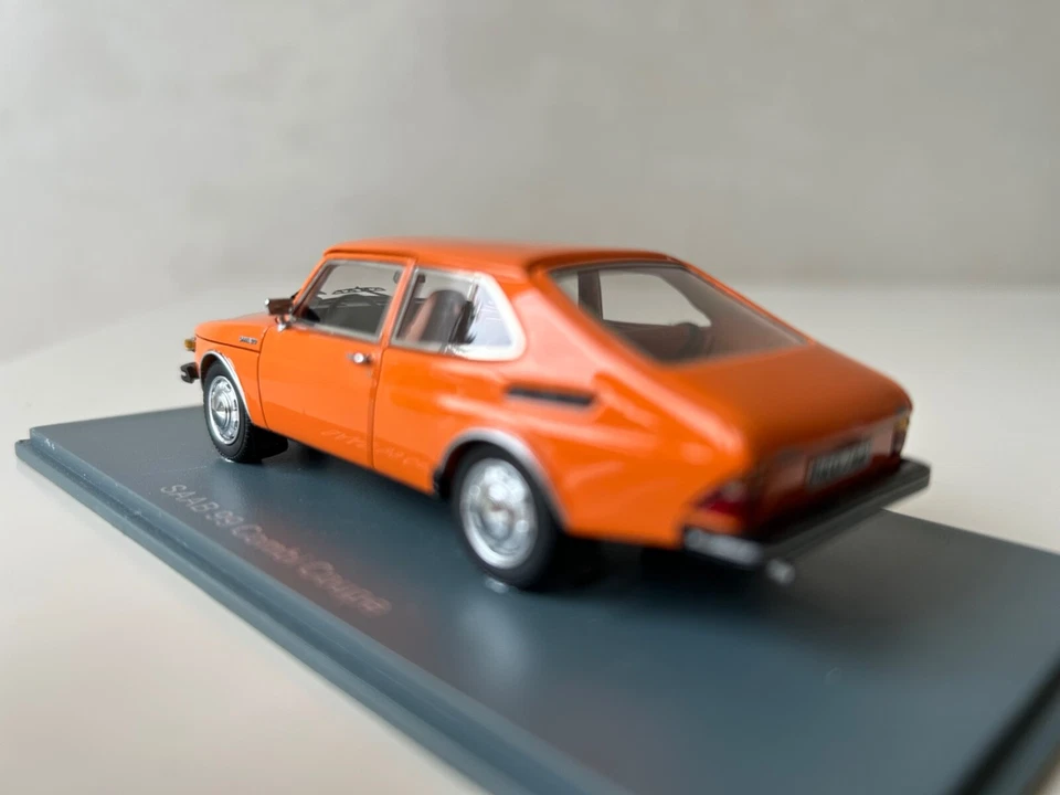 Neo Scale Models Saab 99 Combi Coupe 1971 1:43 - Image 4 of 4