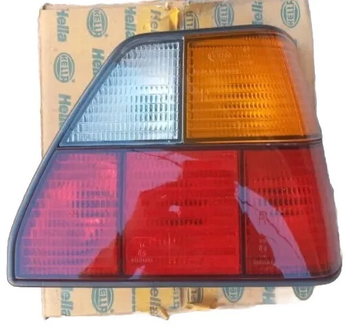 Luz trasera lado derecho original Hella 1992 Volkswagen Golf MK2 Foto 4 de 4