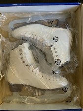 Riedell Model 133 Diamond Capri Women s Ice S...