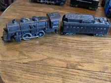 Lionel 8704 2-4-0 Locomotive With Tender