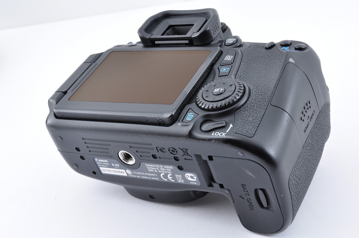 Canon EOS 70D 20.2MP Digital SLR Camera Body Near Mint F/S