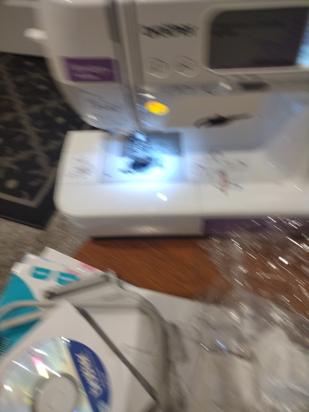 Brother se400 embroidery sewing unit, 2in1 machine with Accessories