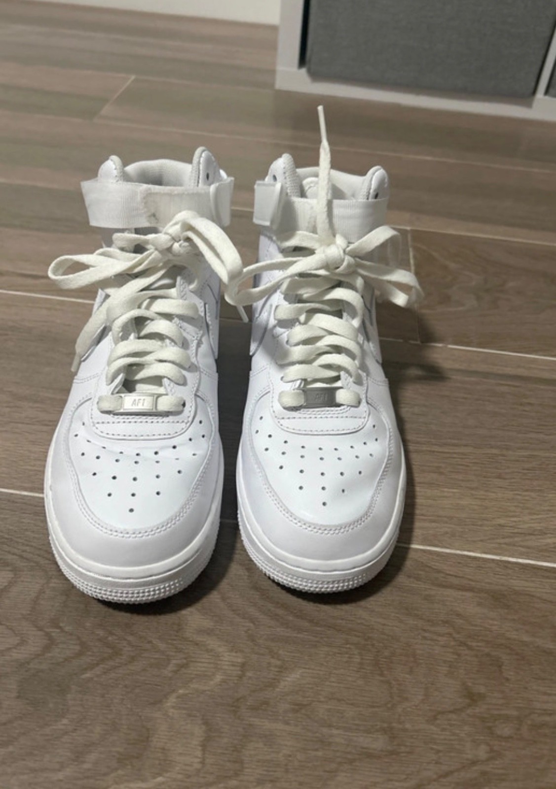 Nike Women&rsquo;s Air Force 1 '07 High White