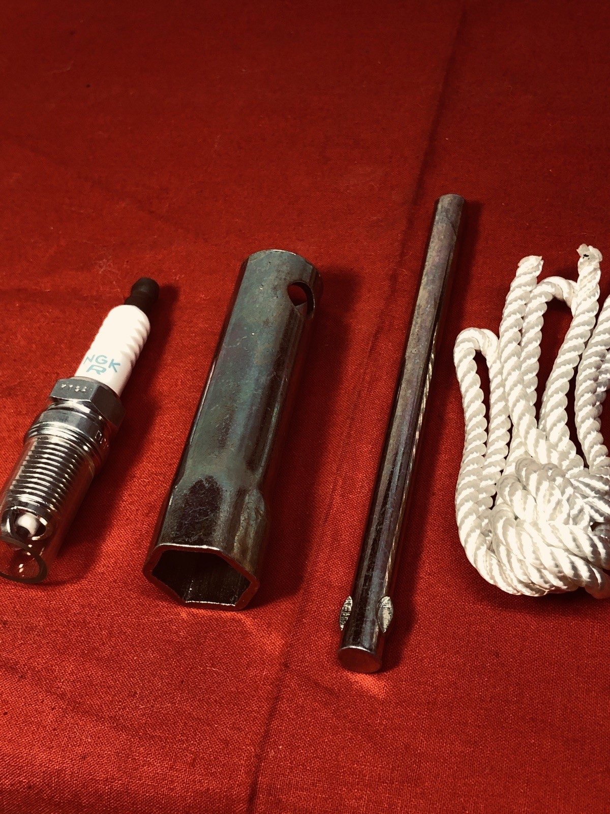 NGK - DCPR6E - Spark Plug, Standard