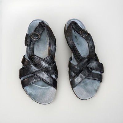Black Merrell Performance Footwear Sandals Strappy Women's Size 7M