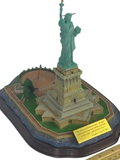 Vintage Light Up Danbury Mint Statue of Liberty Statue Figure Torch Crown Works