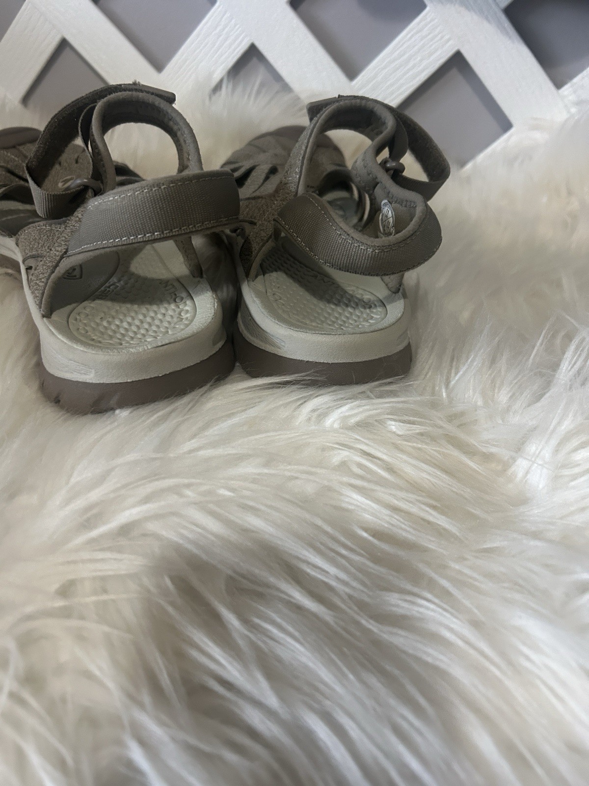 NEW KEEN Sandali donna taglia 11 M rosa lavabili impermeabili grigi