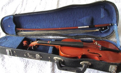 Stentor Student - 1/4 Violin And Case - Pre owned - With Repairable Faults - Picture 4 of 8