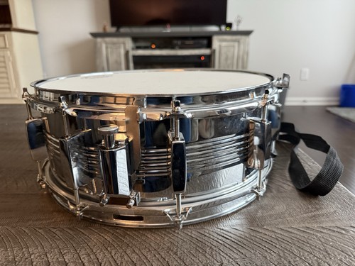 GP PERCUSSION SK-22 SNARE DRUM w/ 2 DRUMSTICKS, SHOLDER STRAP and CASE - Zdjęcie 5 z 8