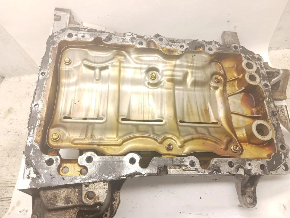 '10-'24 TOYOTA 4 RUNNER cárter de aceite superior 4,0 L OEM ¡6 meses de garantía! Foto 3 de 4