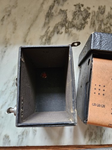 Antique Kodak No. 2 Brownie Camera – 120 Film Shooter Made In Great Britain  - Picture 11 of 14