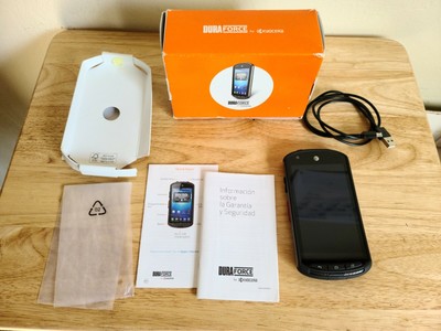 Kyocera Duraforce E6560 LTE 4G GSM AT&T 16GB RUGGED WATERPROOF WITH BOX