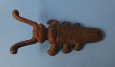 vtg cast metal iron beetle bug scarab shaped boot shoe remover scraper 669