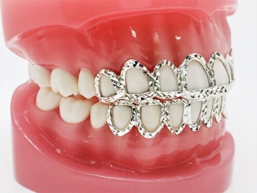 Cara Abierta Personalizada Grillz con Corte Diamante Princesa Plateado/Amarillo/Oro Rosa Enchapado - Imagen 3 de 6