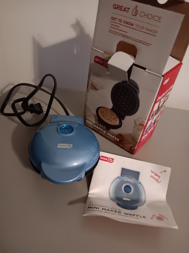 Dash Holiday Winter Snowflake Shape Mini Waffle Maker Blue Non-Stick Surface - Picture 2 of 6