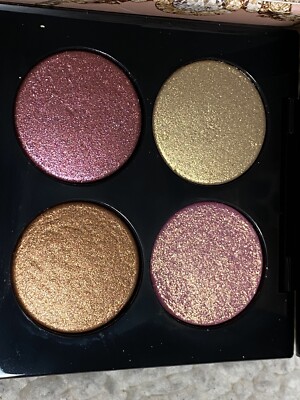 パットマクグラスRITUALISTIC ROSE Pat Mcgrath Blitz Astral Quad, Ritualistic Rose | Swatches