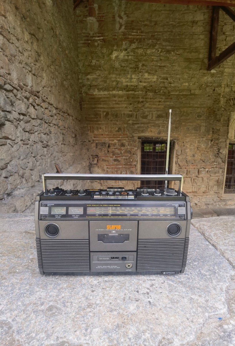RK-5199　hiyukom Hitachi TRK- 5190 EW vinrtage 70s boombox, fully functional