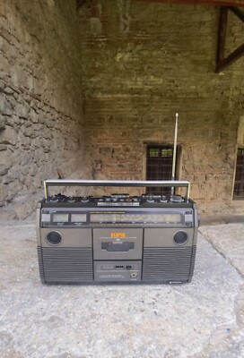 Hitachi TRK- 5190 EW vinrtage 70s boombox, fully functional