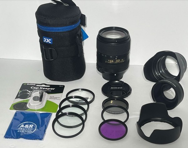 Nikon AF-S DX NIKKOR 18-300mm f/3.5-6.3G ED VR Zoom Lente Pro Kit Filtros Macro +