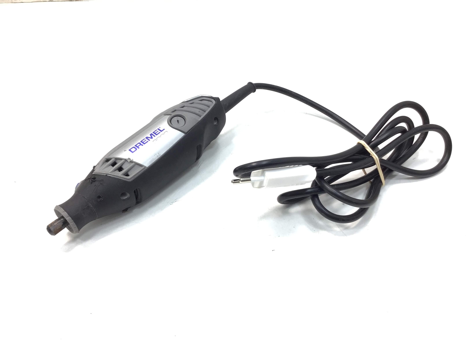 HERRAMIENTA MULTIUSOS DREMEL 3000 18851716