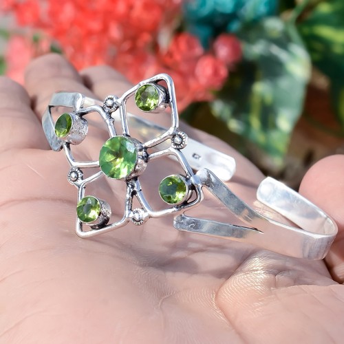 Faceted Peridot Gemstone Bangle 925 Sterling Silver Beautiful Crafted Bracelet - Picture 7 of 8
