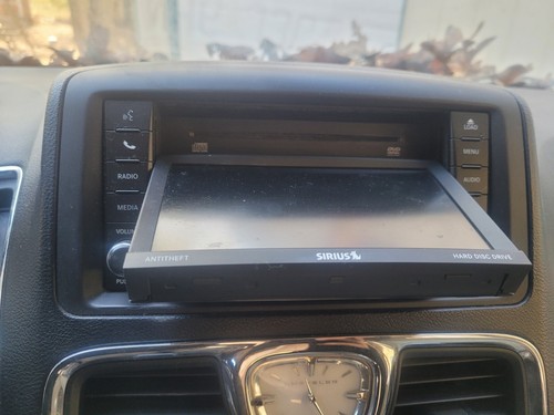 2011 - 2012 Caravan Town & Country UConnect CD Player Satellite Radio RBZ OEM - Picture 8 of 8