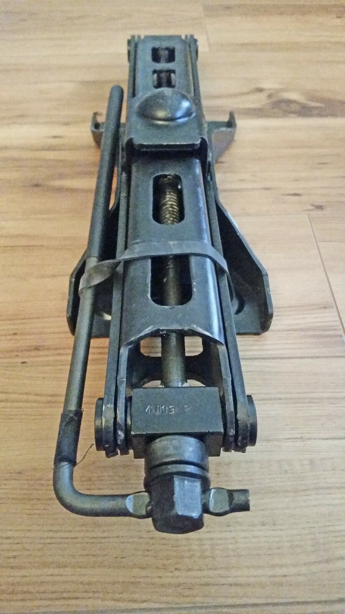 GMC Jimmy - Factory Complete Jack Set (Jack, Lug Wrench