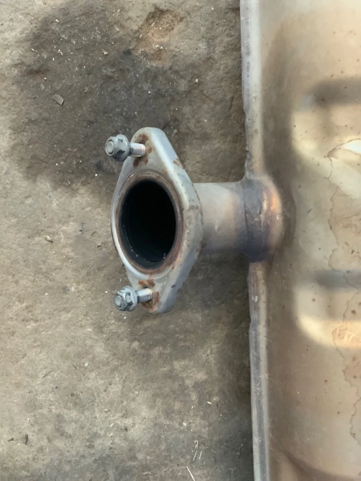 14-16 MAZDA CX-5 SILENCIADOR DE ESCAPE TRASERO 2.5L TUBO SILENCIADOR DE ESCAPE CONJUNTO OEM LOTE3565 Foto 3 de 4