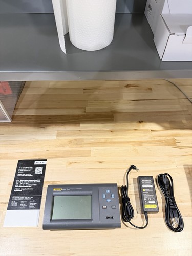 FLUKE 1620A DEWK THERMO HYGROMETER W / CHARGER (TESTED) SHIPS FREE
