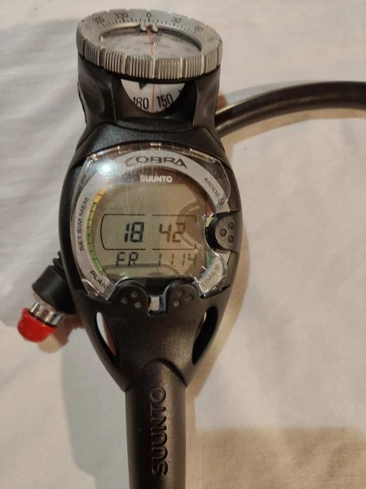 Suunto Cobra Tauchcomputer Finimeter Kompass all in one Konsole gepflegt🦭🤿🐬🐳 - Bild 2 von 4