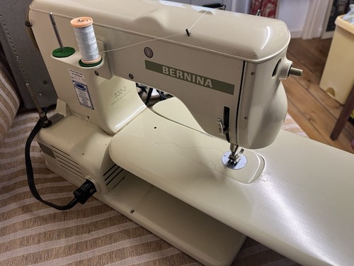 Bernina 532-2 Electric Sewing Machine 1960 / not fully tested/spares or repairs - Bild 11 von 23