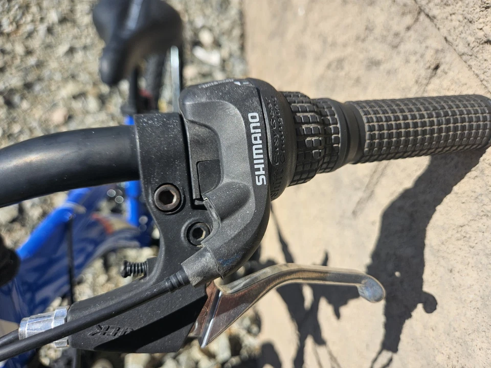 Mountain bike Diamondback Cobra 24" infantil juvenil suspensão dianteira MTB - Azul - Imagem 4 de 4