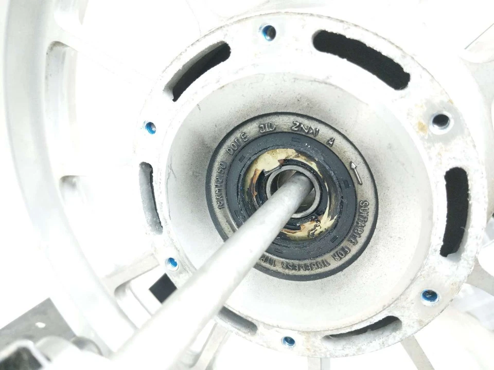 Llanta delantera recta 08 Triumph America 18x2,50 Foto 4 de 4