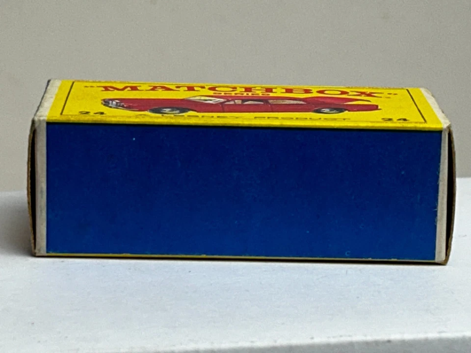 Matchbox No. 24 Rolls Royce Silver Shadow with New Model Original Box, Nice - Image 4 of 4