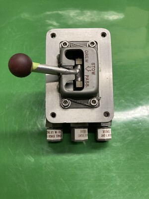 FUTURECRAFT 30431 OXYGEN VALVE 60B50001-1 *AR* EXCELLENT CONDITION