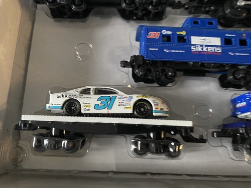 Dale Earnhardt Jr # 31 Revell Sikkens 7 Piece Train Set 1997 1:64 - Picture 4 of 8